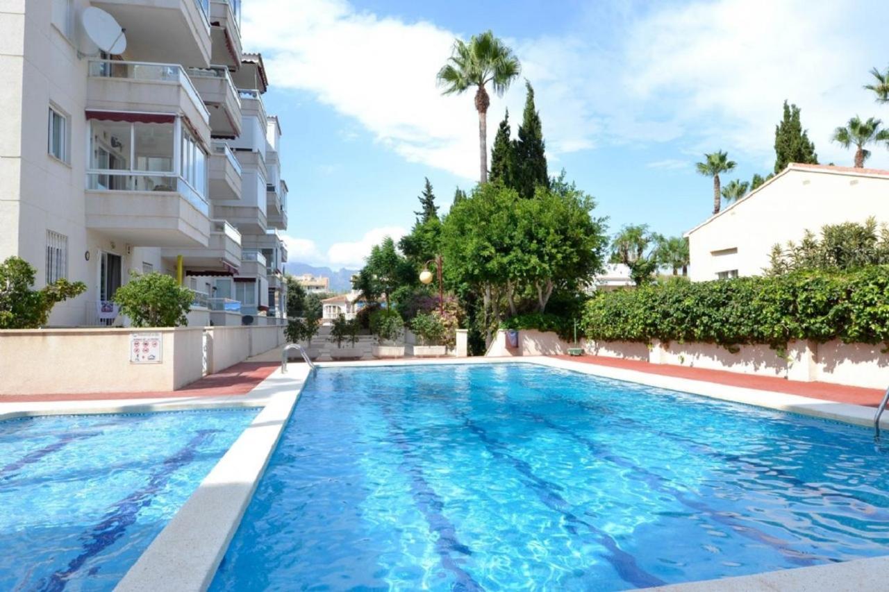 Apartamento Golf Pau Casals 阿尔比尔 外观 照片