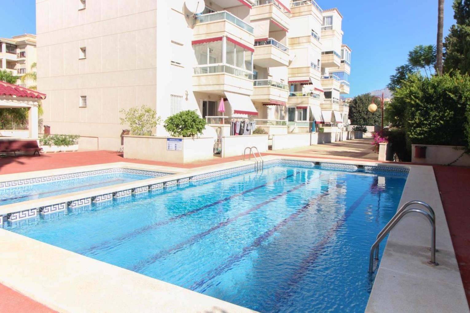 Apartamento Golf Pau Casals 阿尔比尔 外观 照片