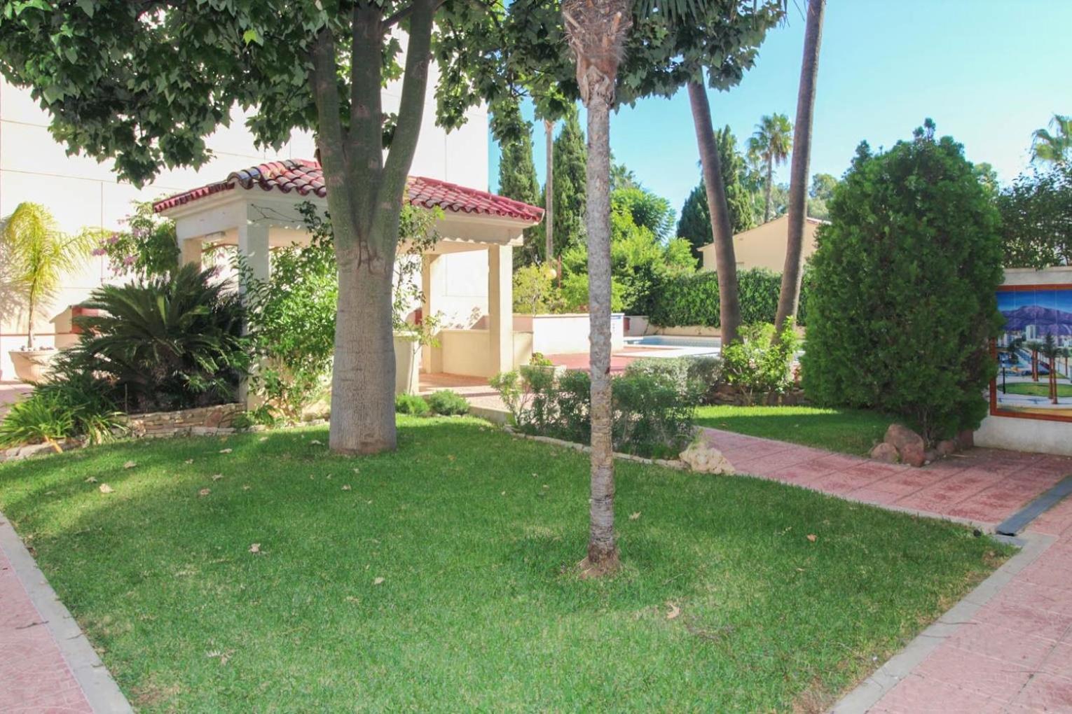 Apartamento Golf Pau Casals 阿尔比尔 外观 照片